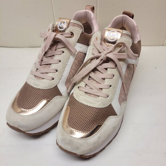 Michael Kors Wilma Suede and Logo trainer Size 9  Pink Beige Rose Gold - Picture 2 of 11